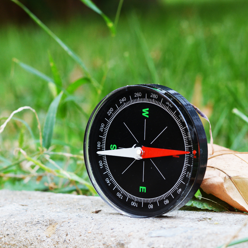 户外指北针高精度罗盘手持强磁稳定注油防水儿童指南针