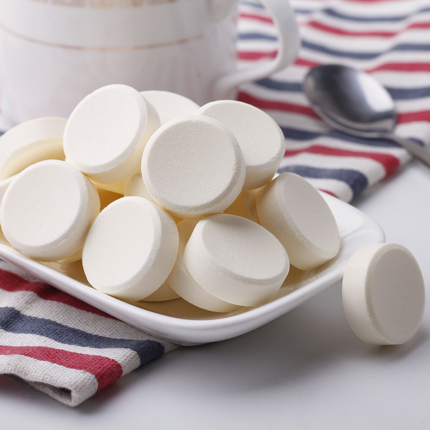 牛奶片干吃高儿童桶装360g大罐优惠内蒙草原奶片