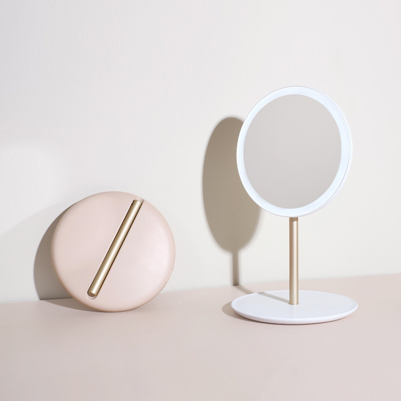 muid旅行镜折叠台式led日光镜子充电便携宿舍桌面美妆化妆镜带灯