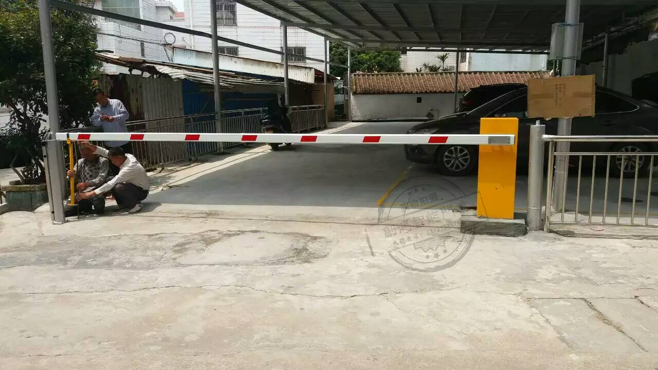 物业挡车器 小区升降杆电动抬杆 停车场智能道闸杆 直
