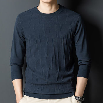 ເສື້ອຍືດແຂນຍາວຂອງລະດູໃບໄມ້ປົ່ງປີ 2024 ເສື້ອຍືດຜູ້ຊາຍຄໍຮອບທີ່ມີເສື້ອຍືດຜູ້ຊາຍ knitted sweater ບາງສ່ວນເທິງສຸດ
