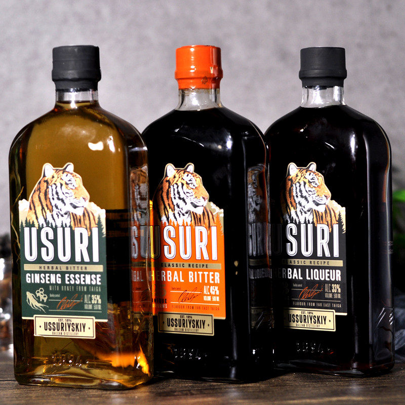 俄罗斯原装进口usuri虎头牌草酊33种植物香酊调配伏特加力娇酒