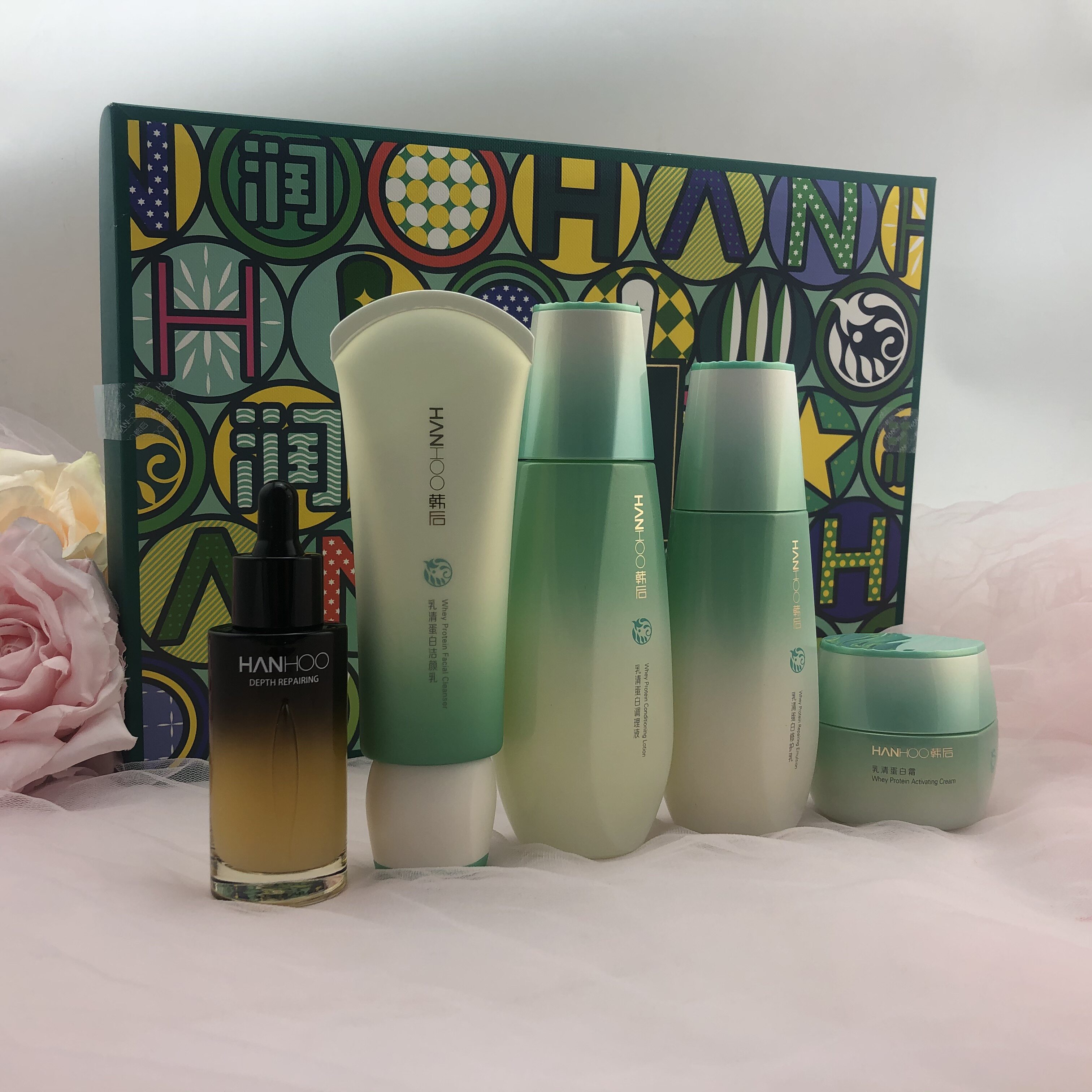 韩后乳清蛋白套弹润珍享礼礼盒五件件套补水面部护理套装