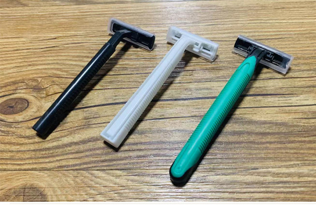 Disposable razor men's household bath manual scraping knife shaving knife Disposable razor men's household bath manual scraping knife shaving knife