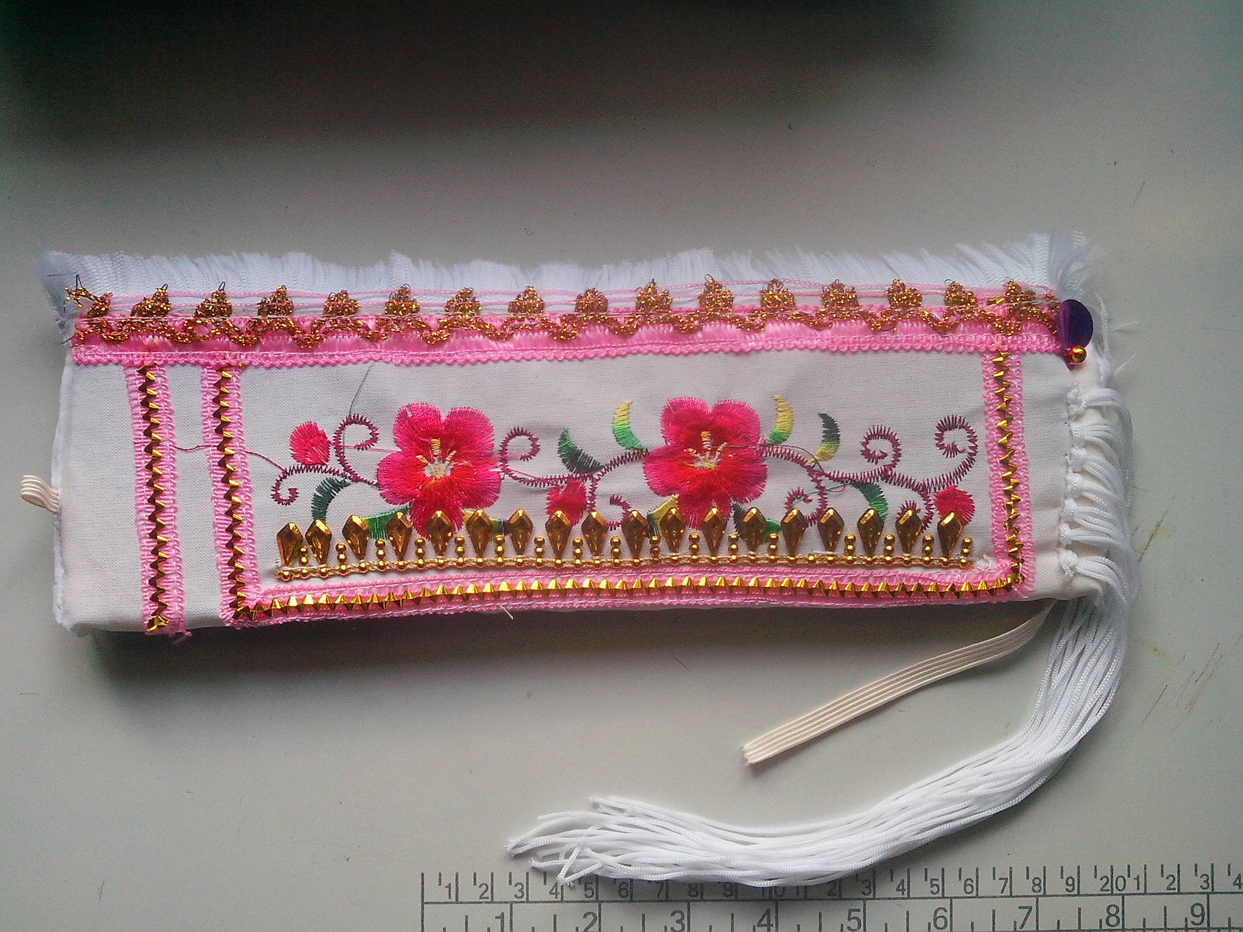 帽子云南少数民族服装白族女孩葫芦丝舞舞蹈演出帽子