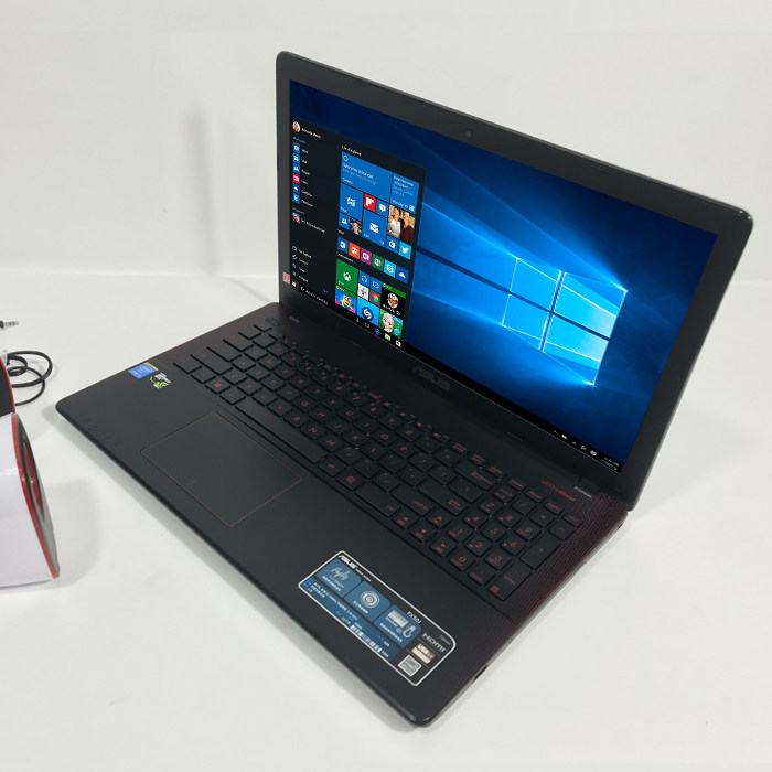 asus/华硕 fx fx50jk4200飞行堡垒15寸吃鸡手提游戏本笔记本电脑