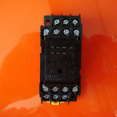 欧姆龙原装正品14脚继电器底座pyfz14epyf14ae适用my4nj其它电脑元件