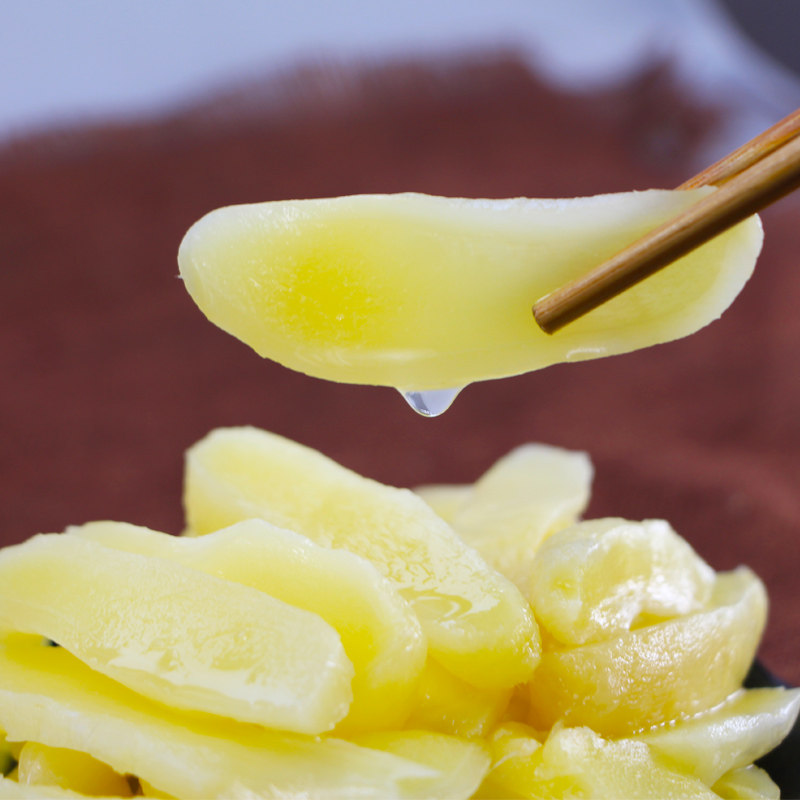 安徽传统腌制嫩生姜片腌制鲜嫩姜芽嫩姜泡姜下饭菜酱菜咸菜