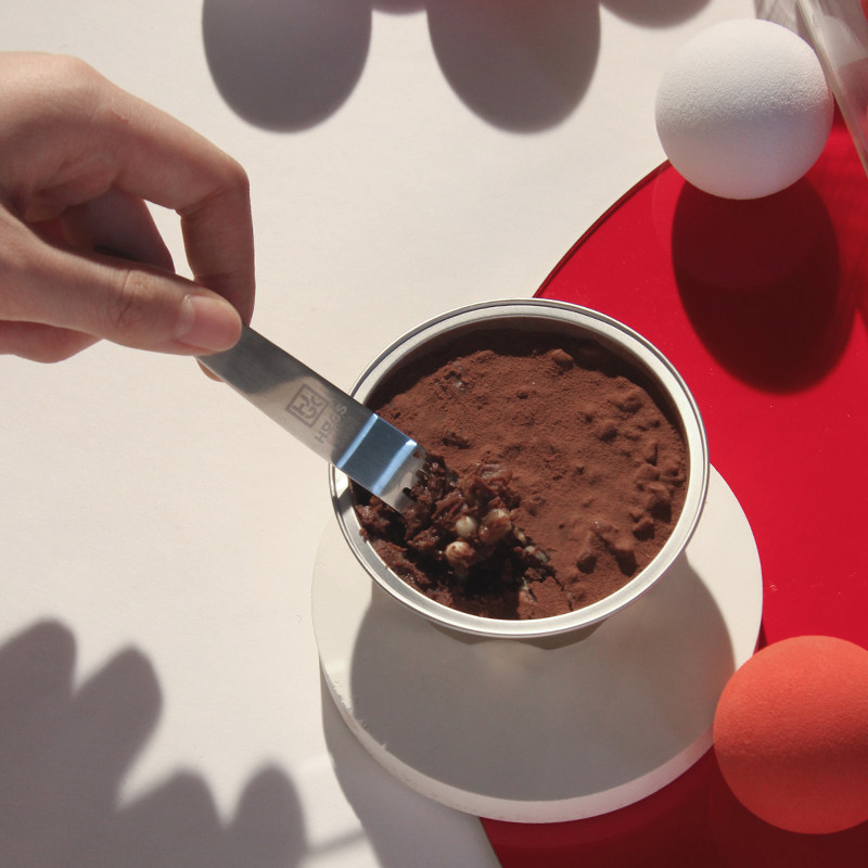 哈格斯hugs精品坚果生巧克力罐头盒子礼盒礼物320g