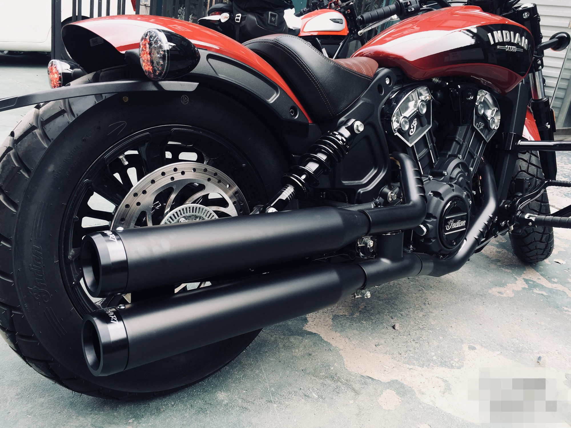 现货印第安 侦察兵 bobber 莱茵哈特黑色电镀尾段排气管500-0505