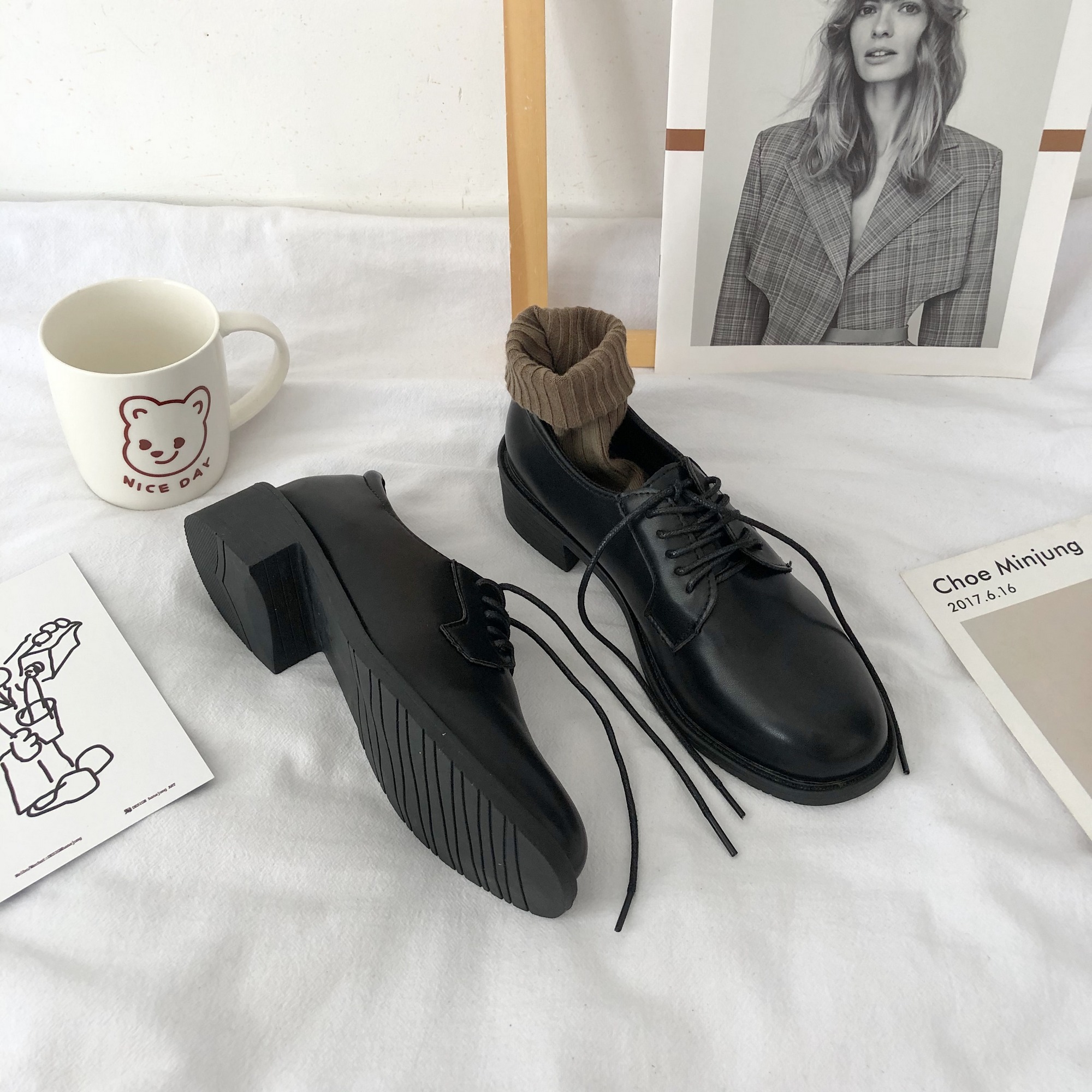 系带小皮鞋女韩版百搭复古英伦风春秋季单鞋上班工作职业粗跟黑色