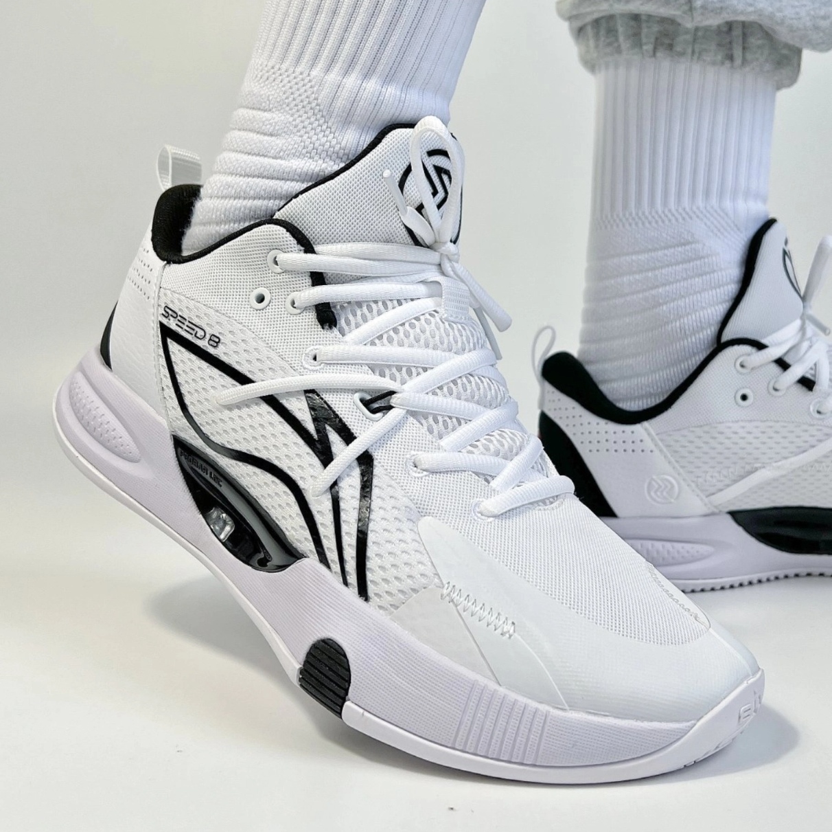 lining李宁闪击8td支撑稳定防滑透气耐磨实战低帮篮球鞋abps003