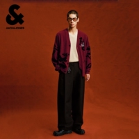 杰克琼斯马年红色雪尼尔混纺暗纹刺绣毛衣