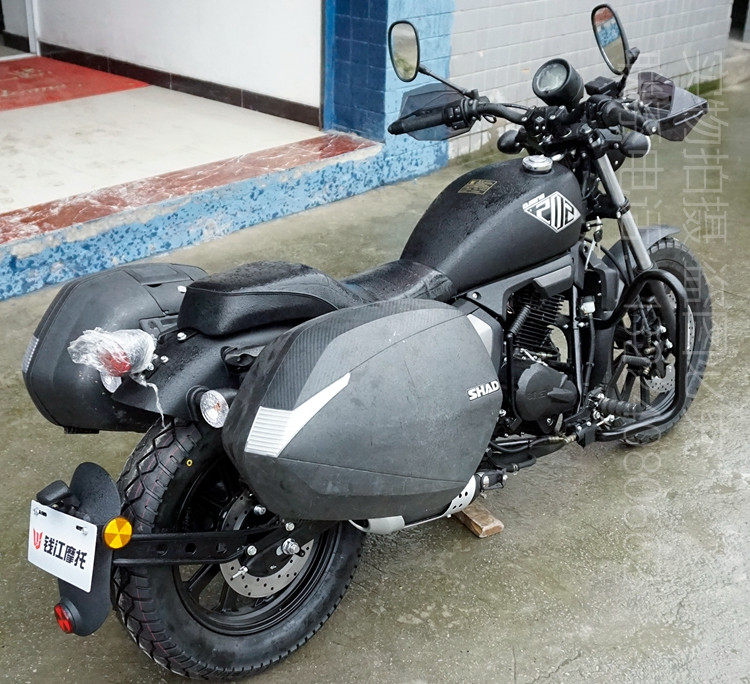 适用于钱江凯威荣光qj2002h摩托车货架尾架尾翼靠背摩托车尾翼