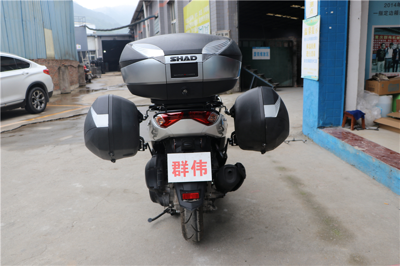 雅马哈155加装尾箱,雅马哈巡鹰125加装尾箱 适用于大贸雅马哈nmax155猛士夏德边箱支架改装铝箱尾摩托车尾箱