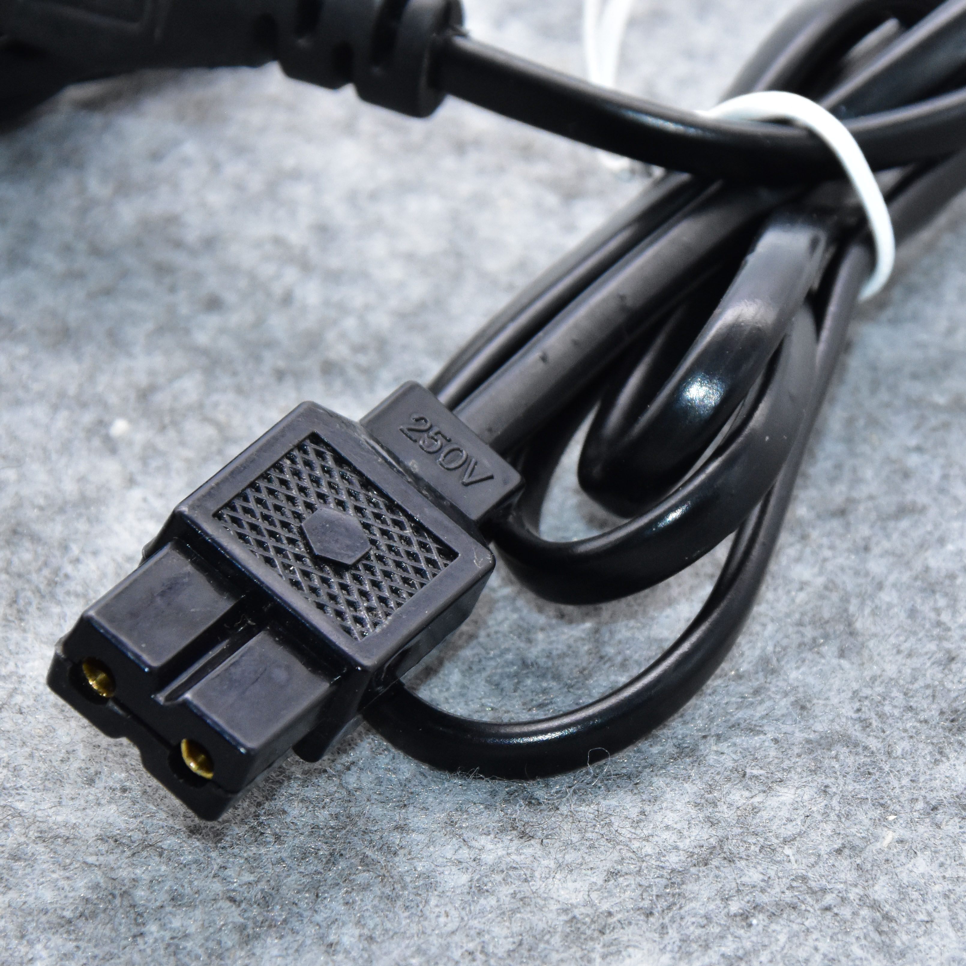 电热通用可意电源线宝充电线暖手红宝石插头暖宝宝热水袋