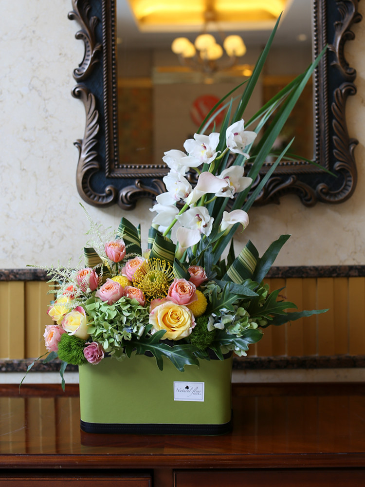 花篮同城开业速递北京乔迁升职祝福高端马蹄莲鲜花速递同城