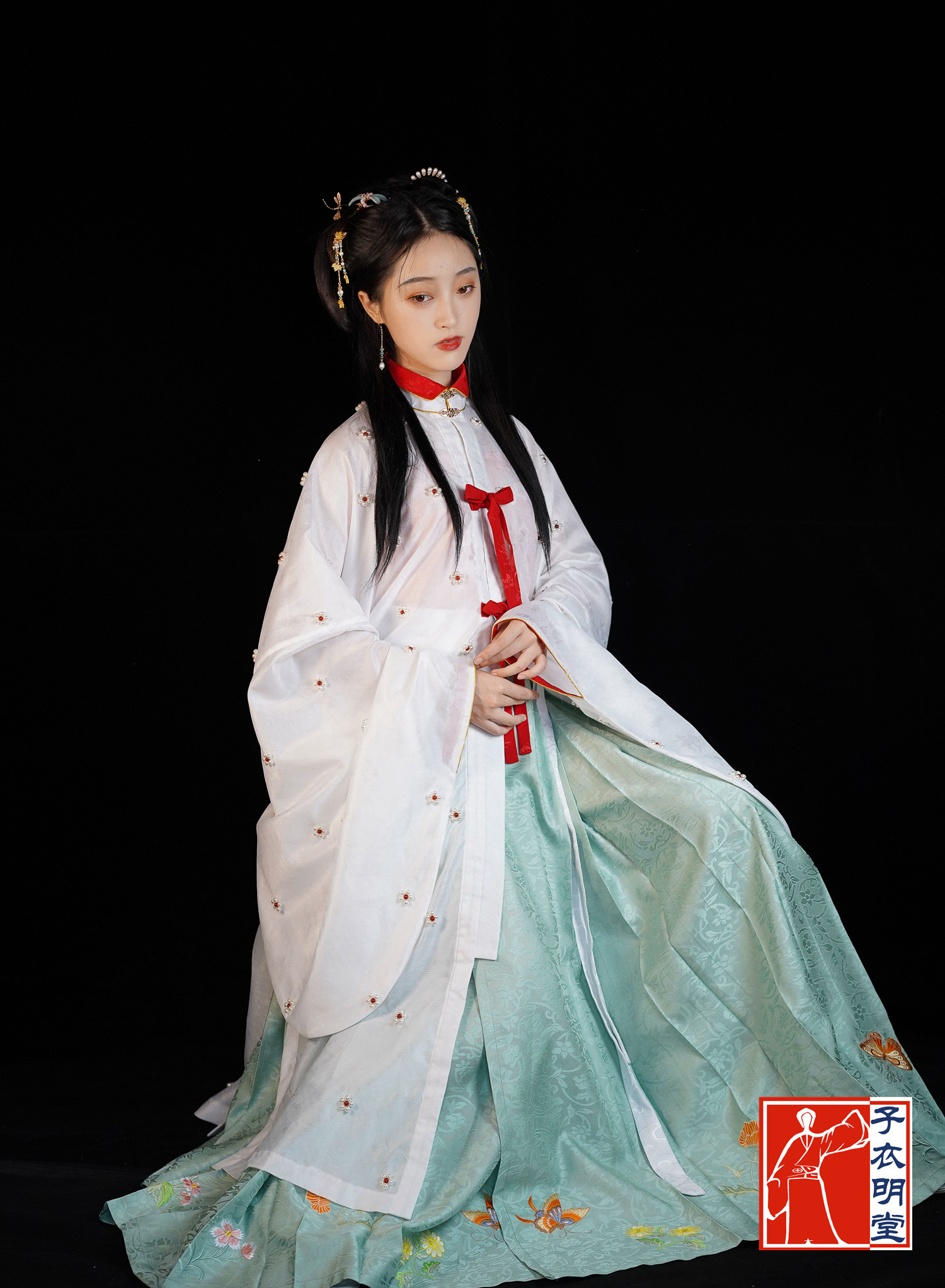 珍珠春秋长纱对襟翻领竖领汉服女原创梅花镶宝汉服