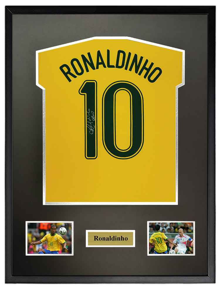 小罗罗纳尔迪尼奥2006世界杯巴西亲笔签名足球球衣文创