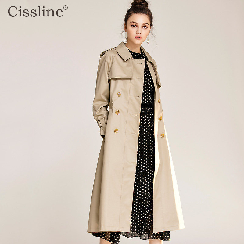 简约风情风衣 只能用一个美字来形容