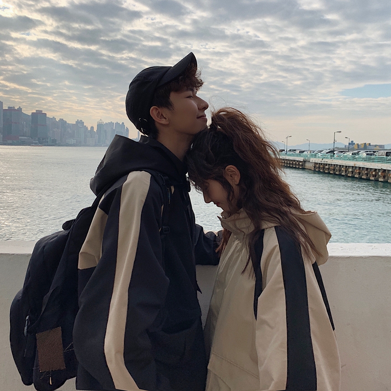 网红情侣装ins超火秋季2022新款连帽夹克春装男潮流外套班服roora