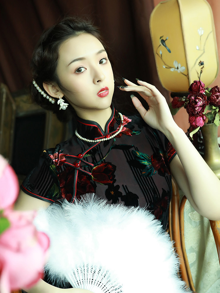 复古老上海旗袍2021年新款气质优雅民国长款女改良版真丝绒连衣裙