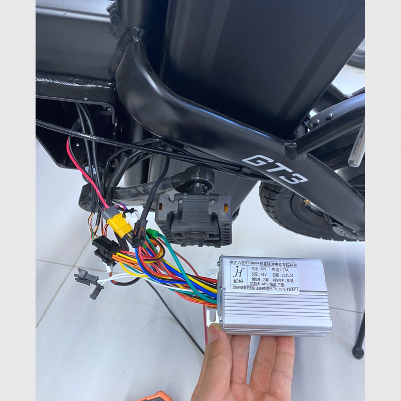 控制器雅迪gt3gt5驾车f3折叠m321锂电f7更多电动车零