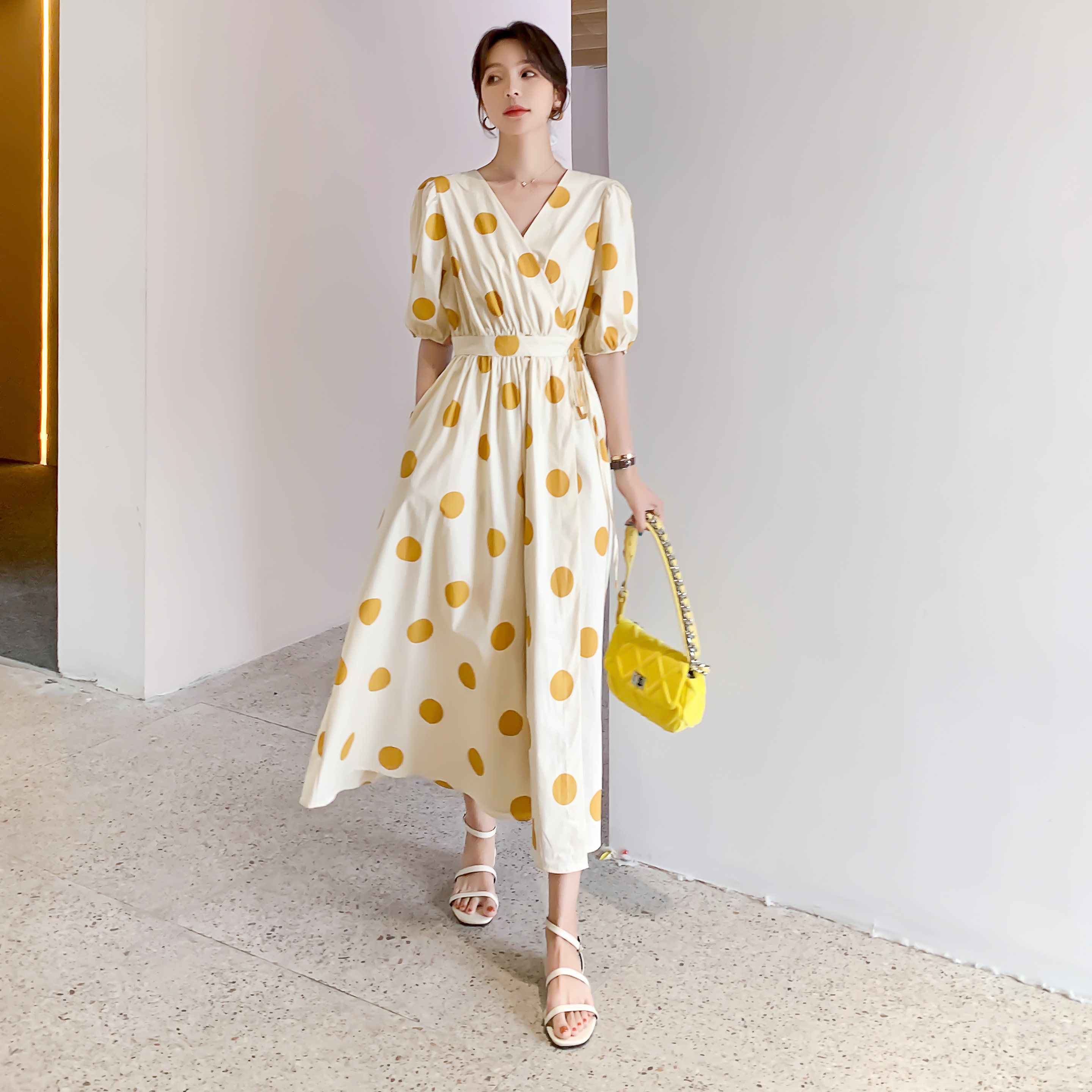 法式波点连衣裙2022春夏季新款气质甜美美少女初恋连衣裙