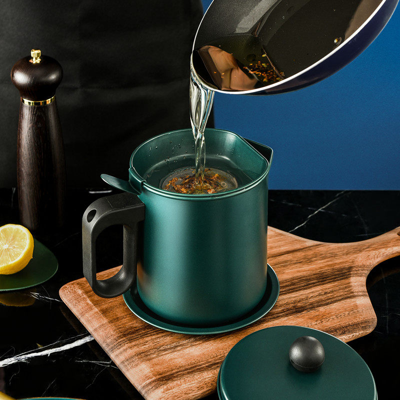 【油壶】熊谷组油壶家用不锈钢过滤网带盖装油瓶厨房沥油渣罐