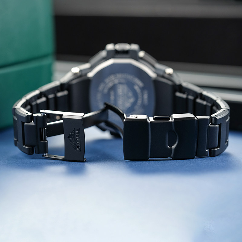 卡西欧手表男士太阳能户外登山运动防水官方正品石英男表prw707