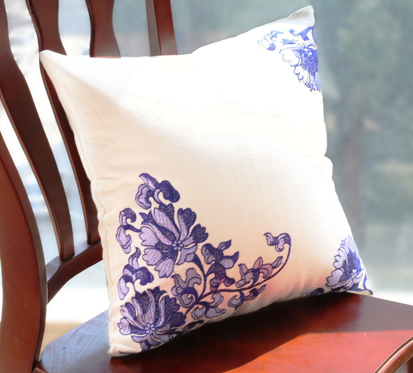 抱枕青花瓷十字绣沙发枕套含芯靠垫汽车靠背全棉靠垫