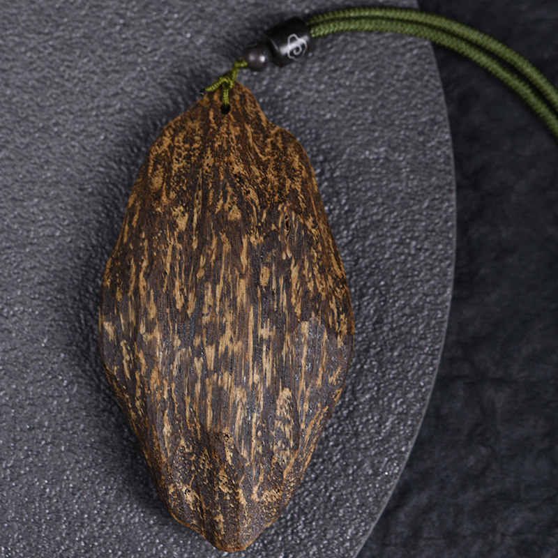 越南芽庄沉香香木随形手把木质木雕挂坠工艺品项坠