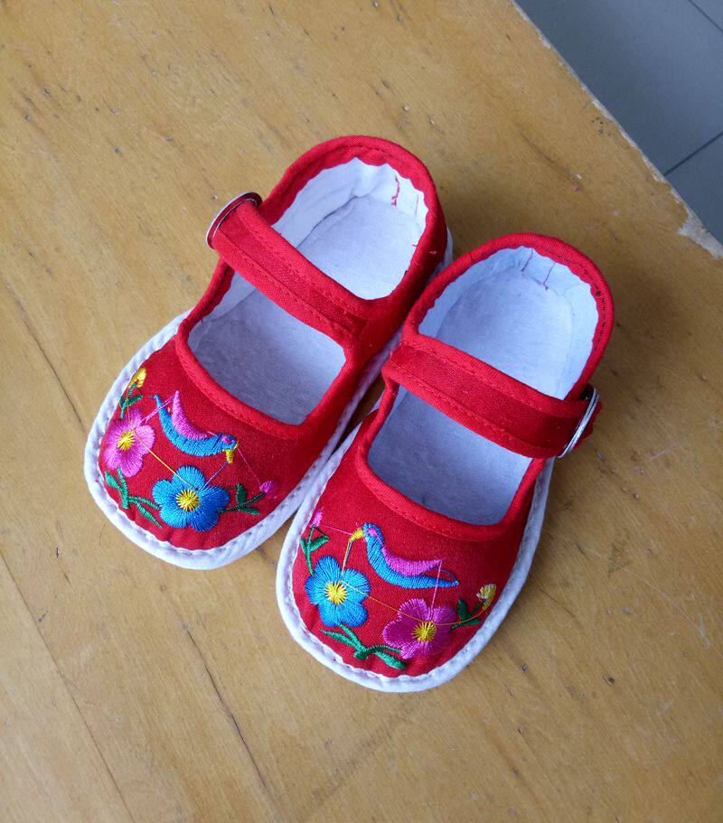 布鞋手工手纳千层绣花女童童鞋棉布传统宝宝儿童汉服鞋