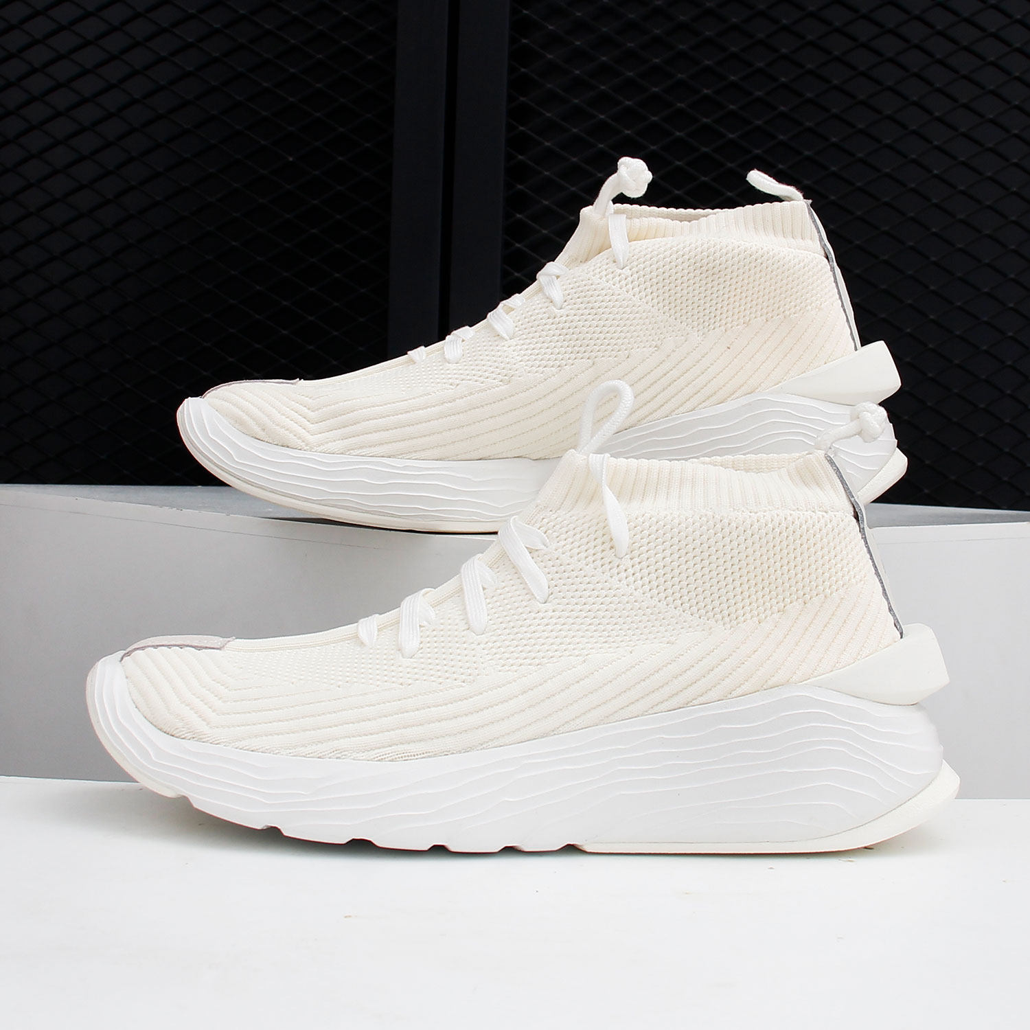 李宁悟道成龙联名走秀款休闲鞋篮球时尚文化运动鞋运动休闲鞋