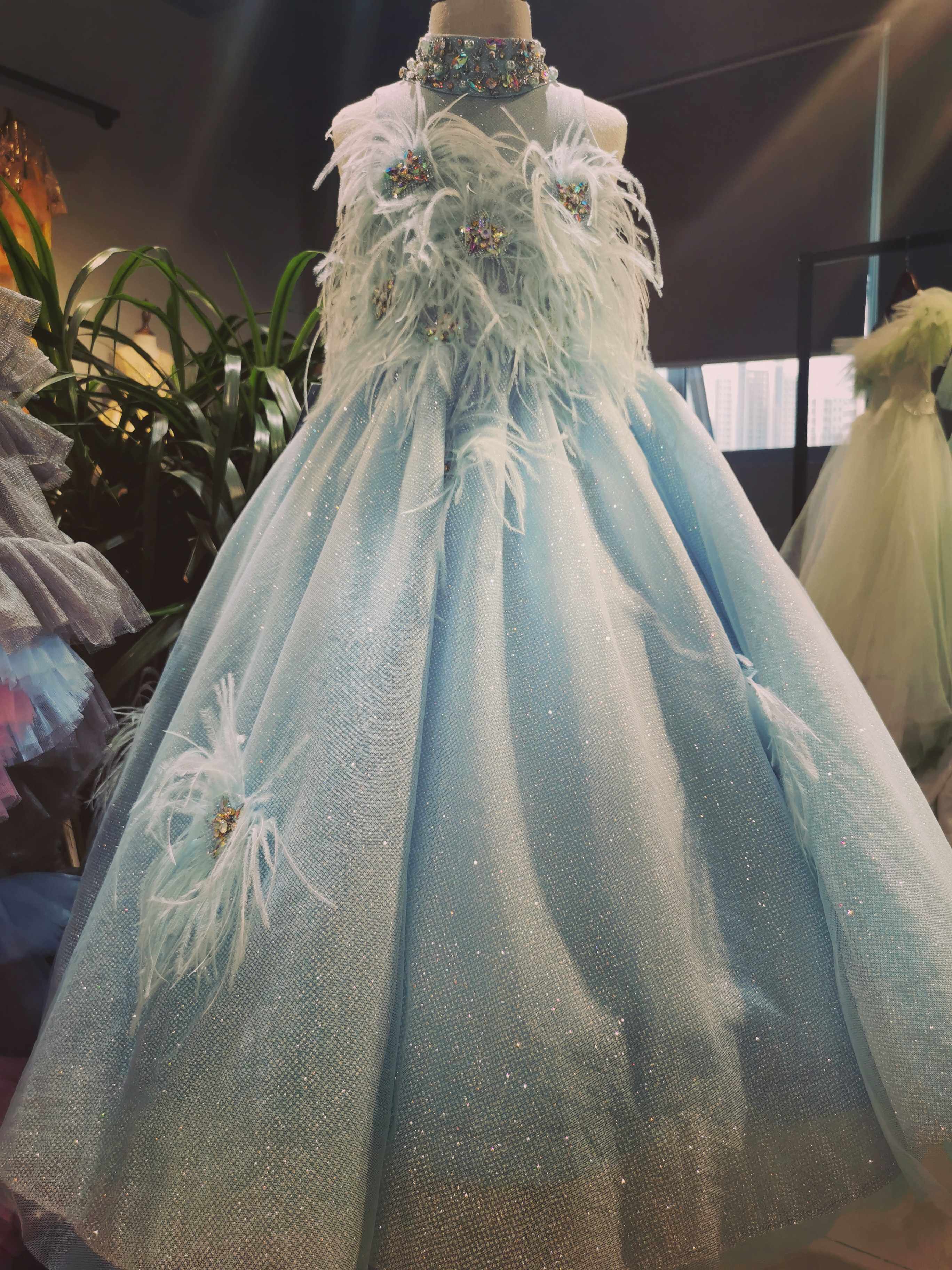 出租冰雪奇缘爱莎女童礼服公主蓬蓬模特走秀儿童演出服