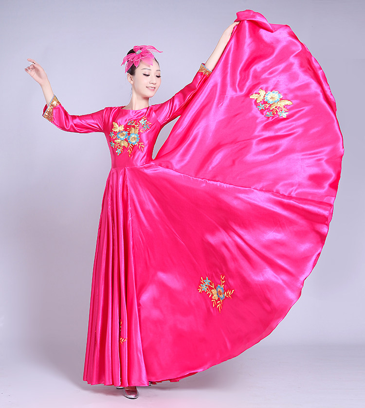 2018新款舞蹈演出服大摆裙表演秧歌女装长裙合唱服民族舞台开场舞