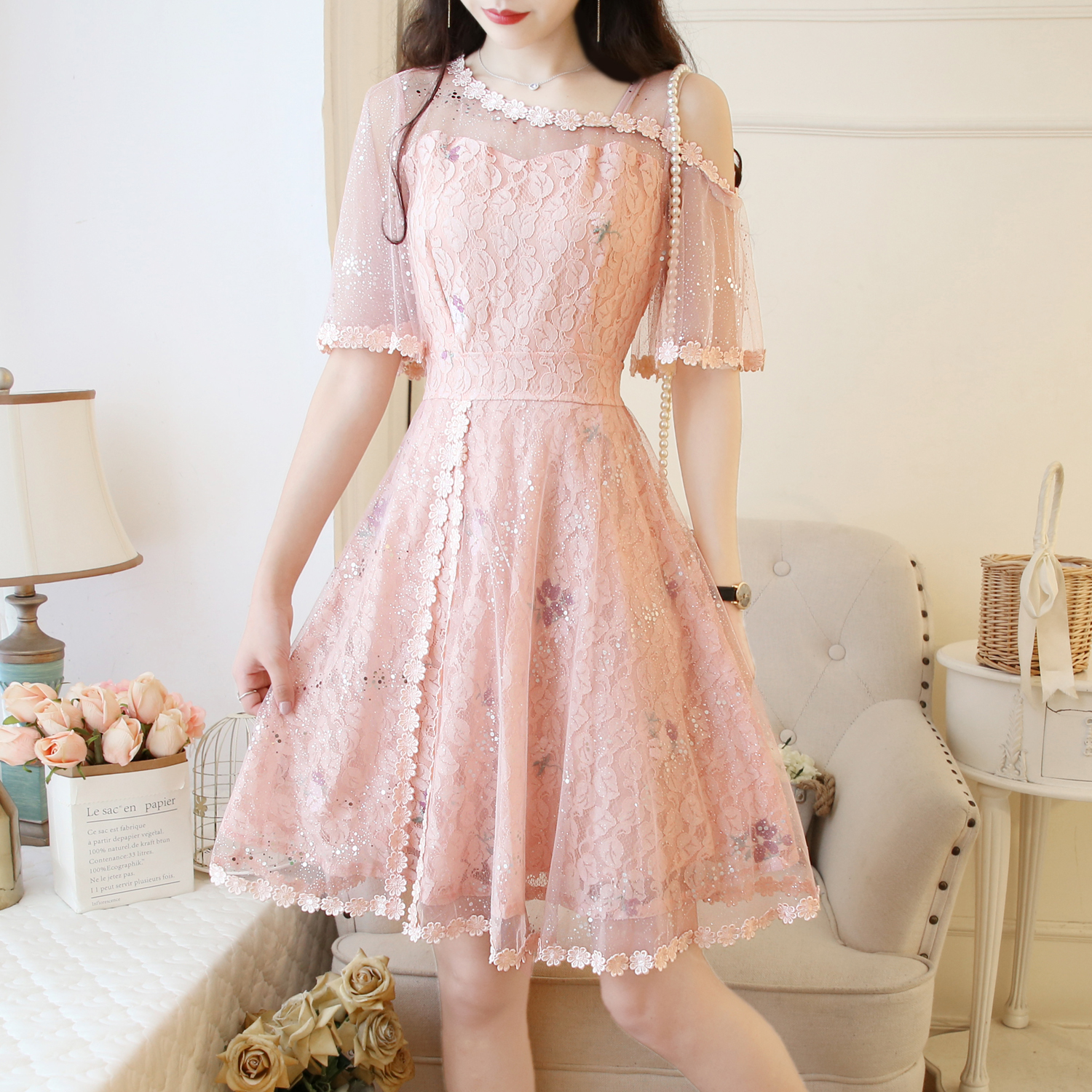 大码女装200斤胖mm遮肚连衣裙减龄显瘦洋气仙女胖妹妹蕾丝裙中长