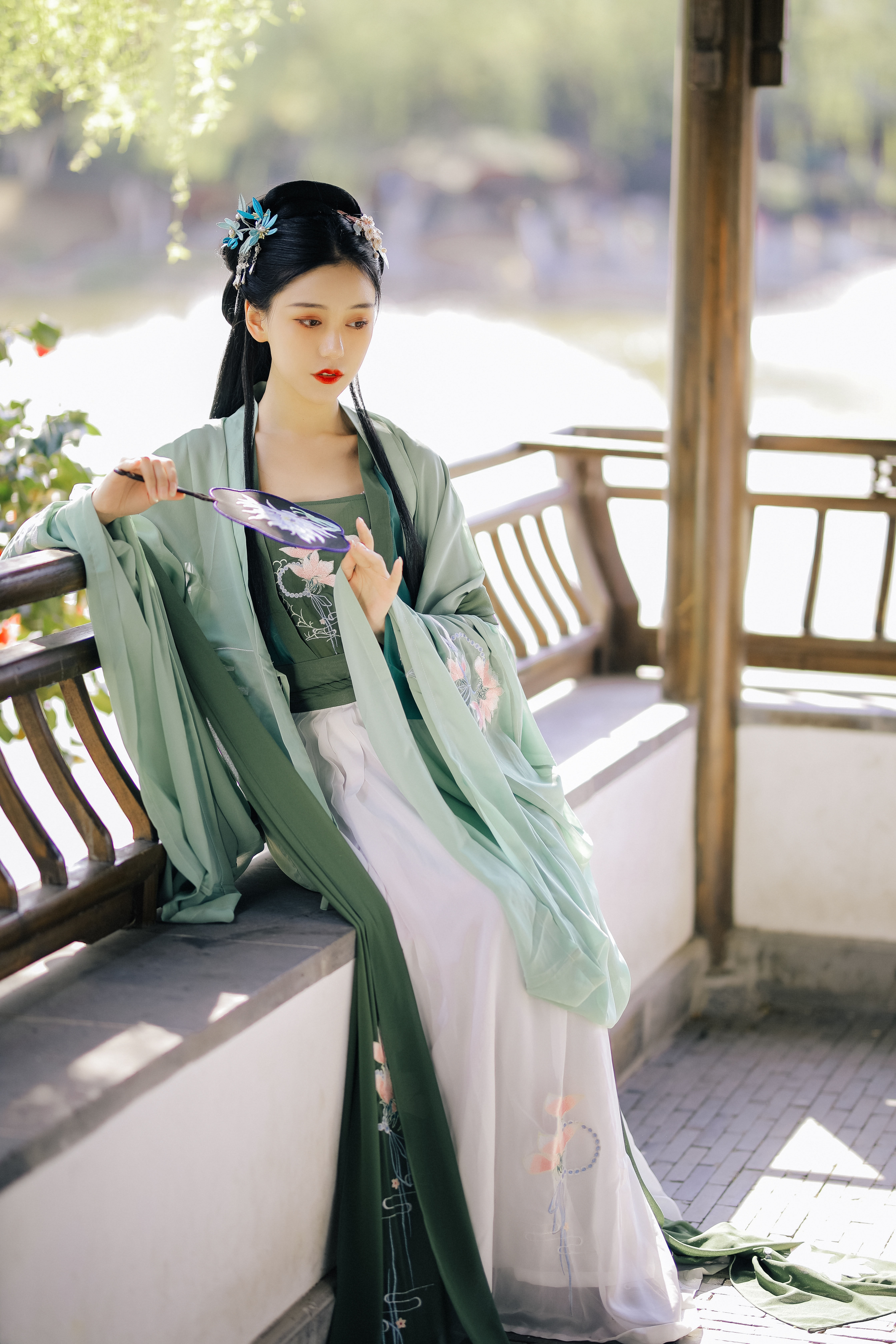 汉韵阁芙蓉【灵仙花】原创齐腰大袖衫原创汉服女中国风刺绣夏现货