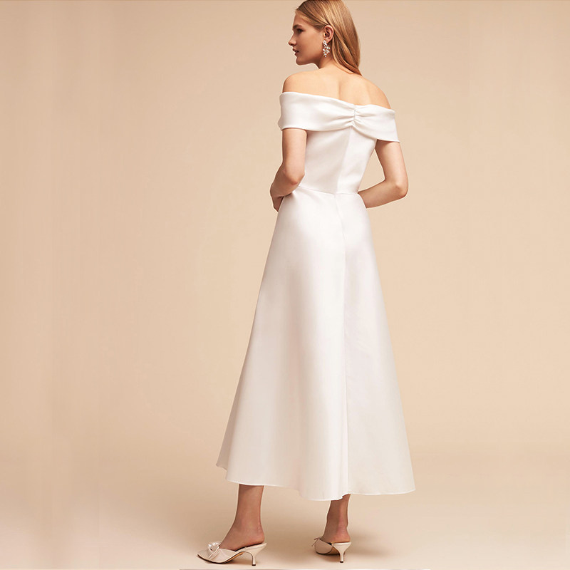 新娘礼服旅拍轻纱新款优雅法式婚礼白色缎面礼服