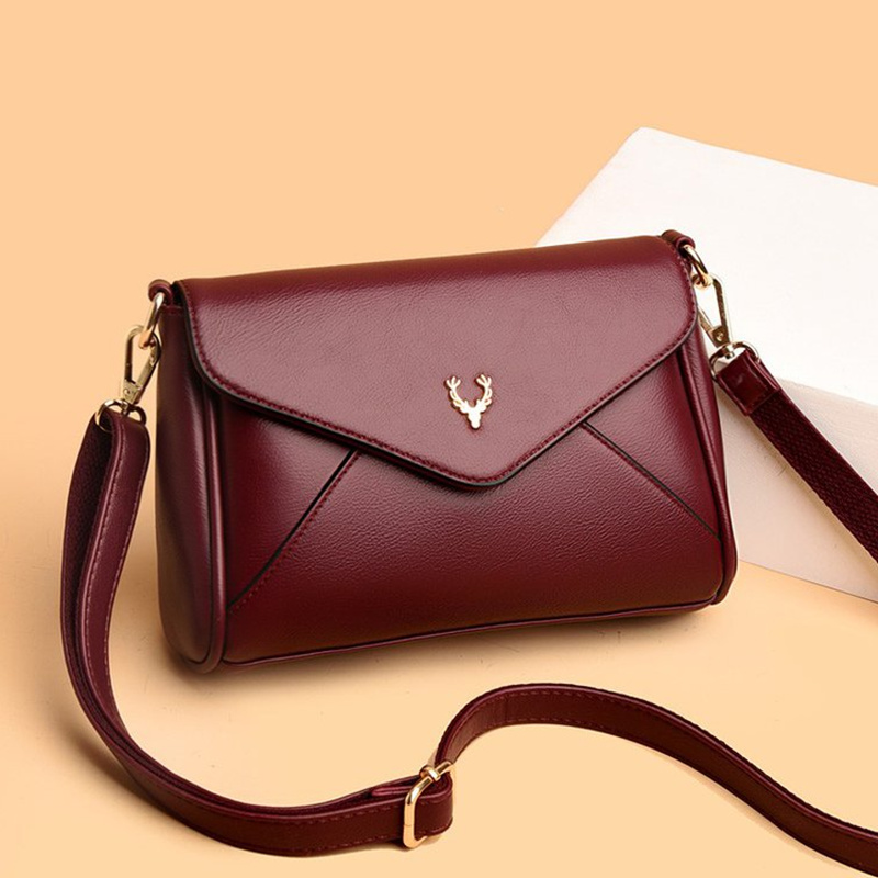 中年女士时尚简约斜挎小包包包2021款大容量百搭单肩女士包袋