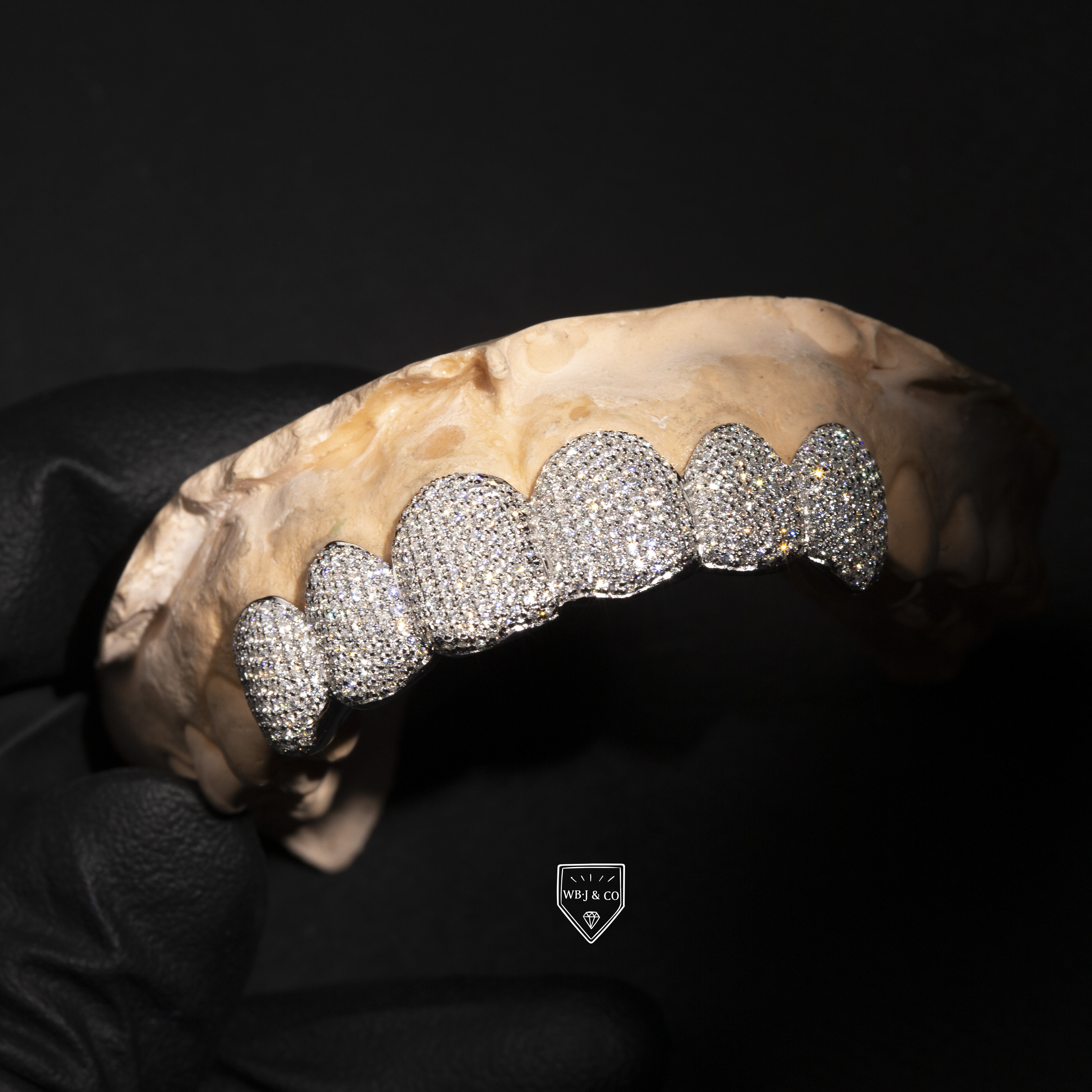 牙套定制wbj珠宝满钻牙金牙hiphop钻石项坠