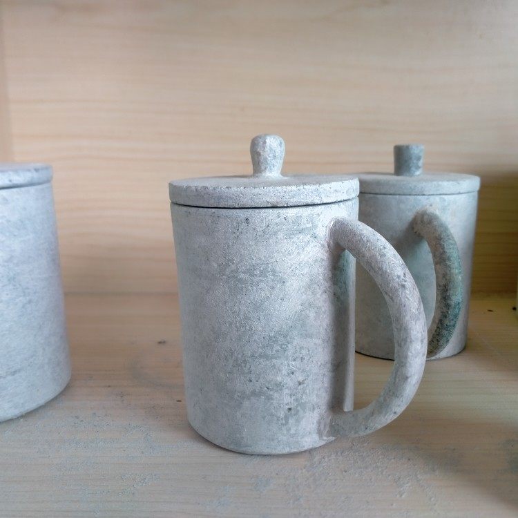 西藏墨脱石杯带盖皂石水杯手工手工制制作大容量方便砂锅