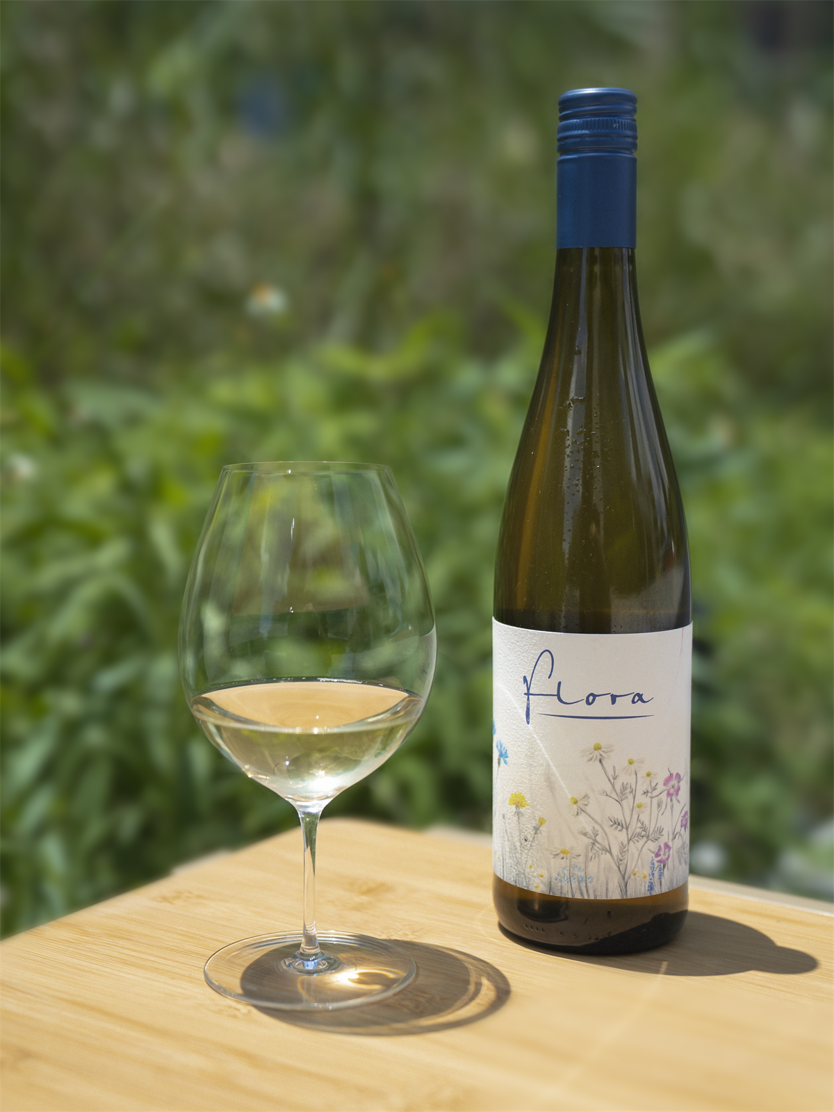 自然-flora冰柚海盐苏打michaelgindl奥地利雷司令白葡萄酒干白静态