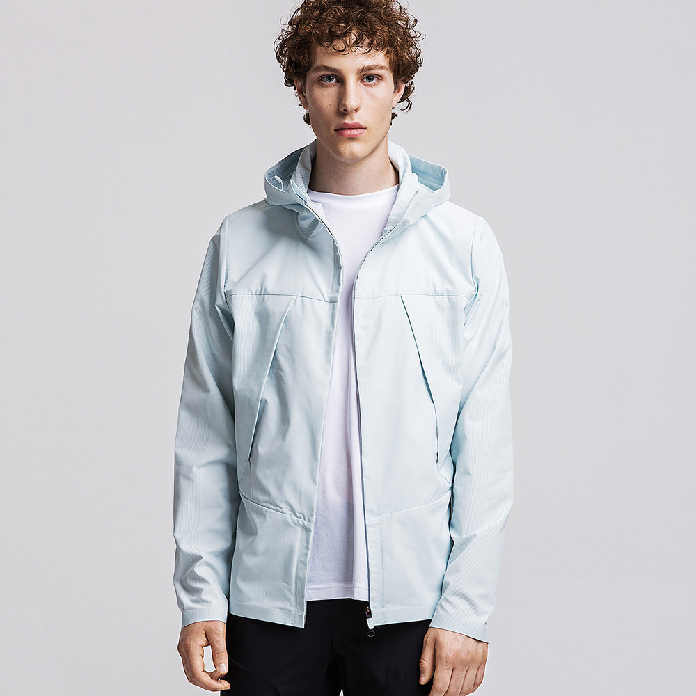 descente迪桑特 allterrain 男子梭织外套 d8111ajk40