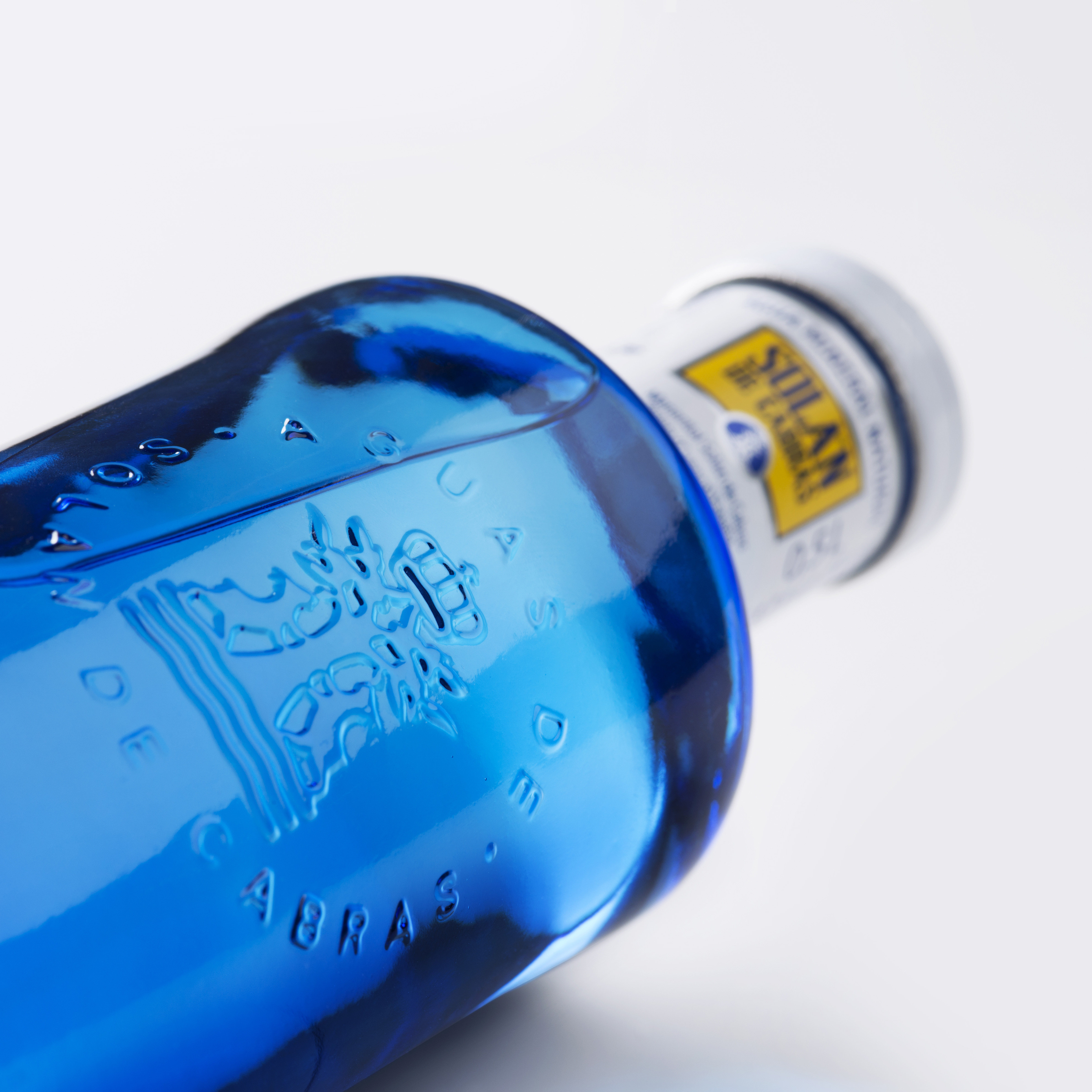 品牌授权solan 西班牙皇家圣蓝天然矿泉水1.5l*6 19年生产日期