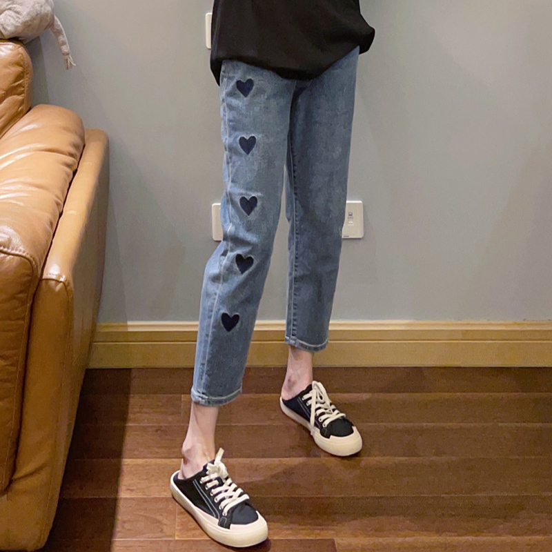 爱心九分牛仔裤女2022春秋新款高腰直筒裤休闲宽松大码小脚烟管裤