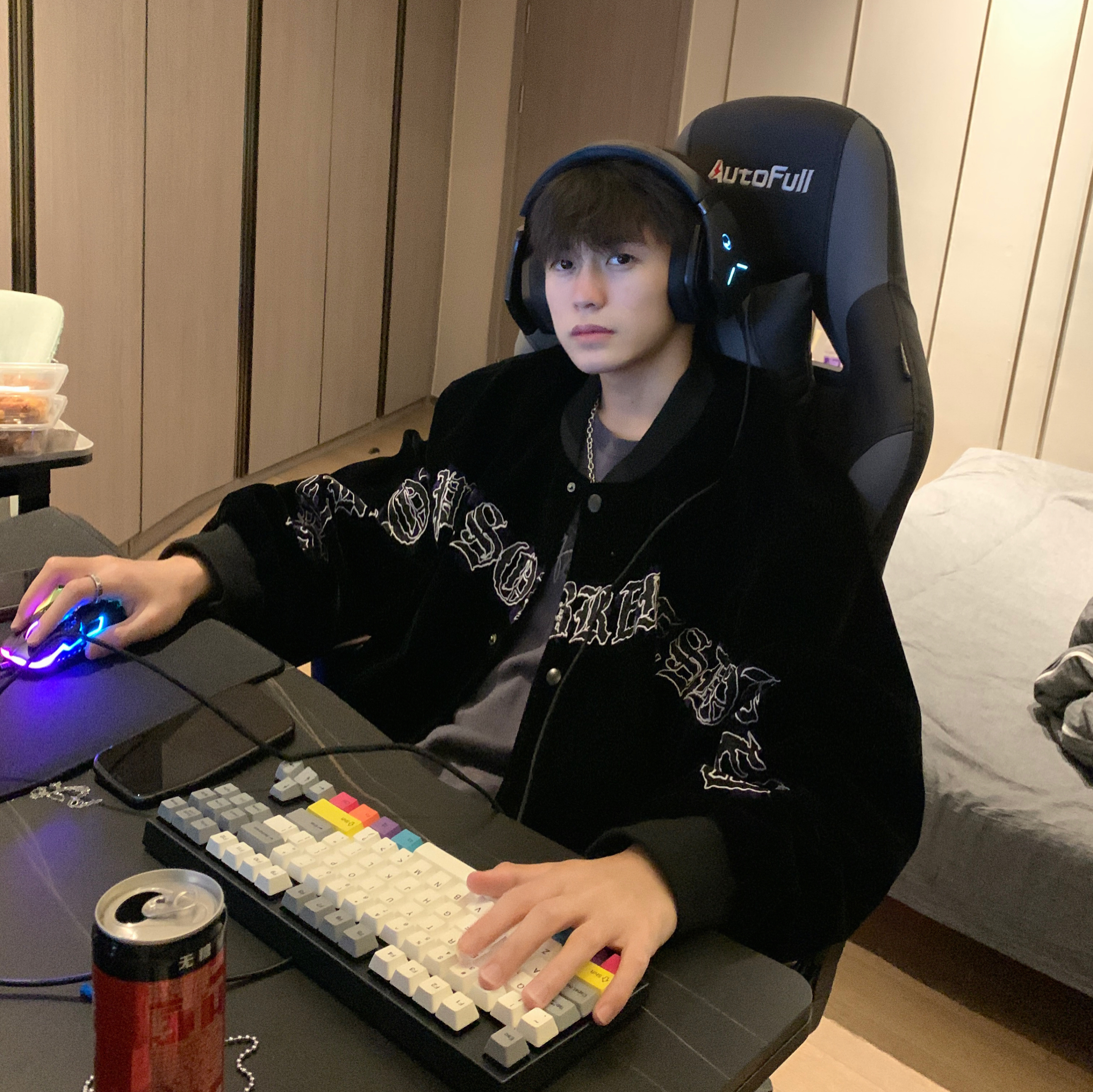 余庆伟的黑店  一个不错的外套