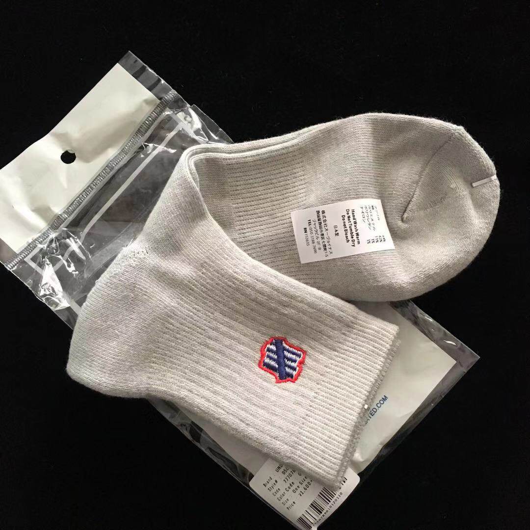 包邮现货undefeated刺绣logo中筒男女精梳棉毛毛巾运动袜