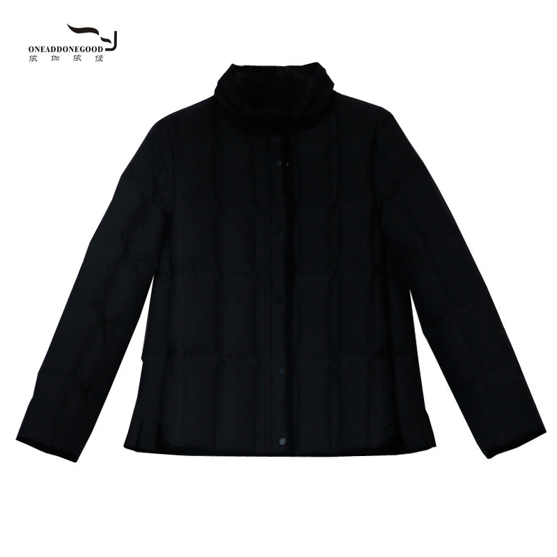 依伽依佳2020冬季新款白鸭绒鸭绒羽绒服短款轻盈百搭羽绒服