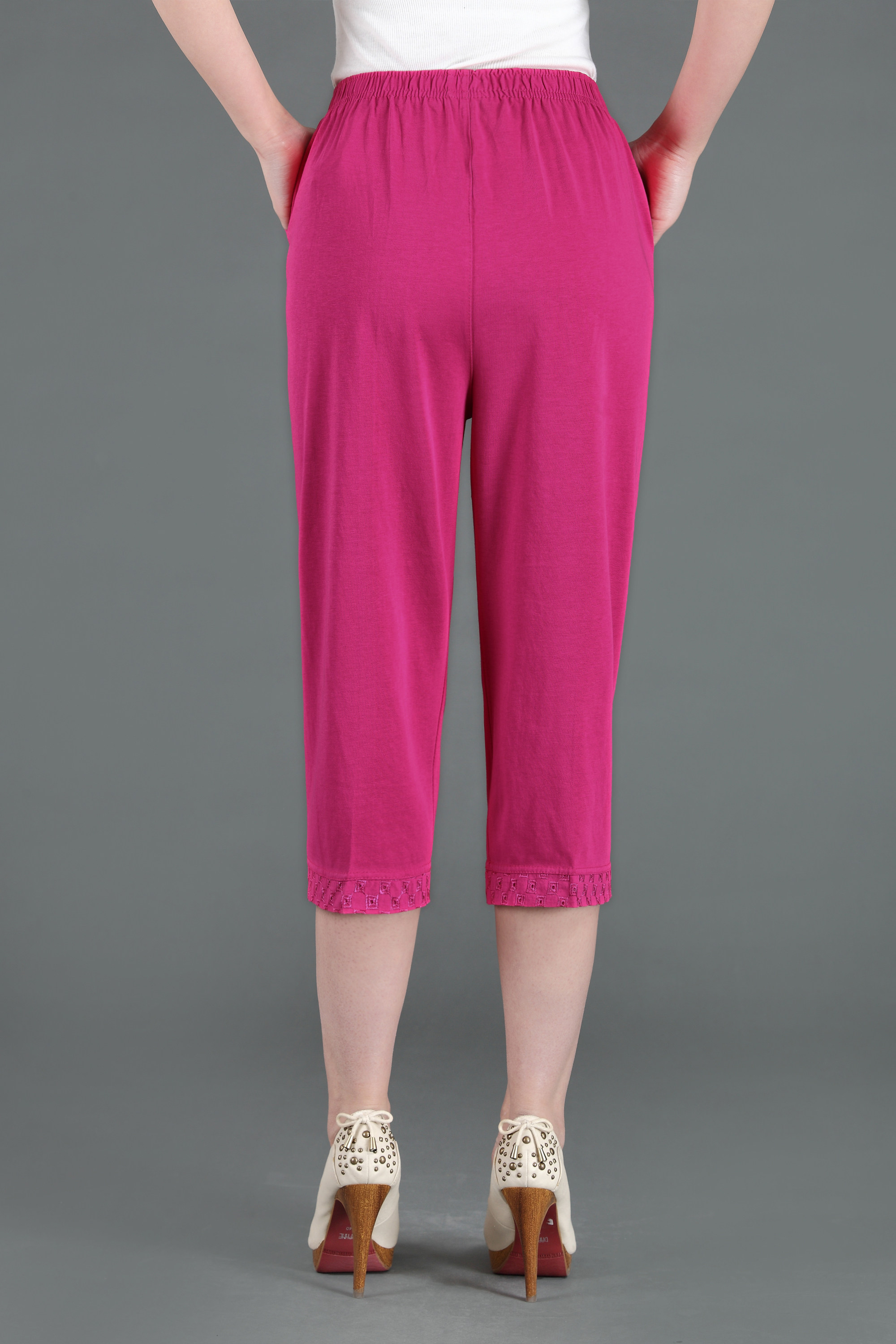 中老年女裤夏季七分裤妈妈装高腰松紧腰纯棉运动裤加肥加大码中裤